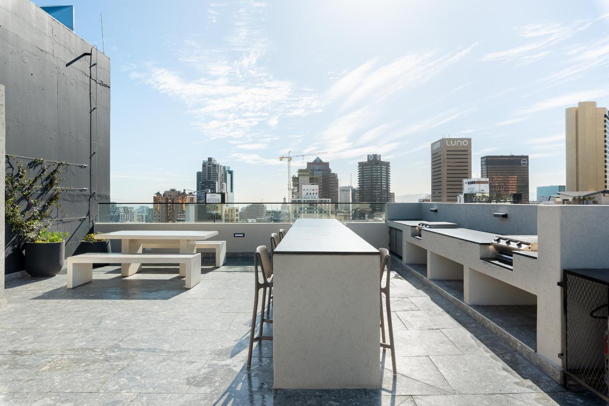 The Tokyo Aparthotel By Totalstay Cape Town Exterior foto