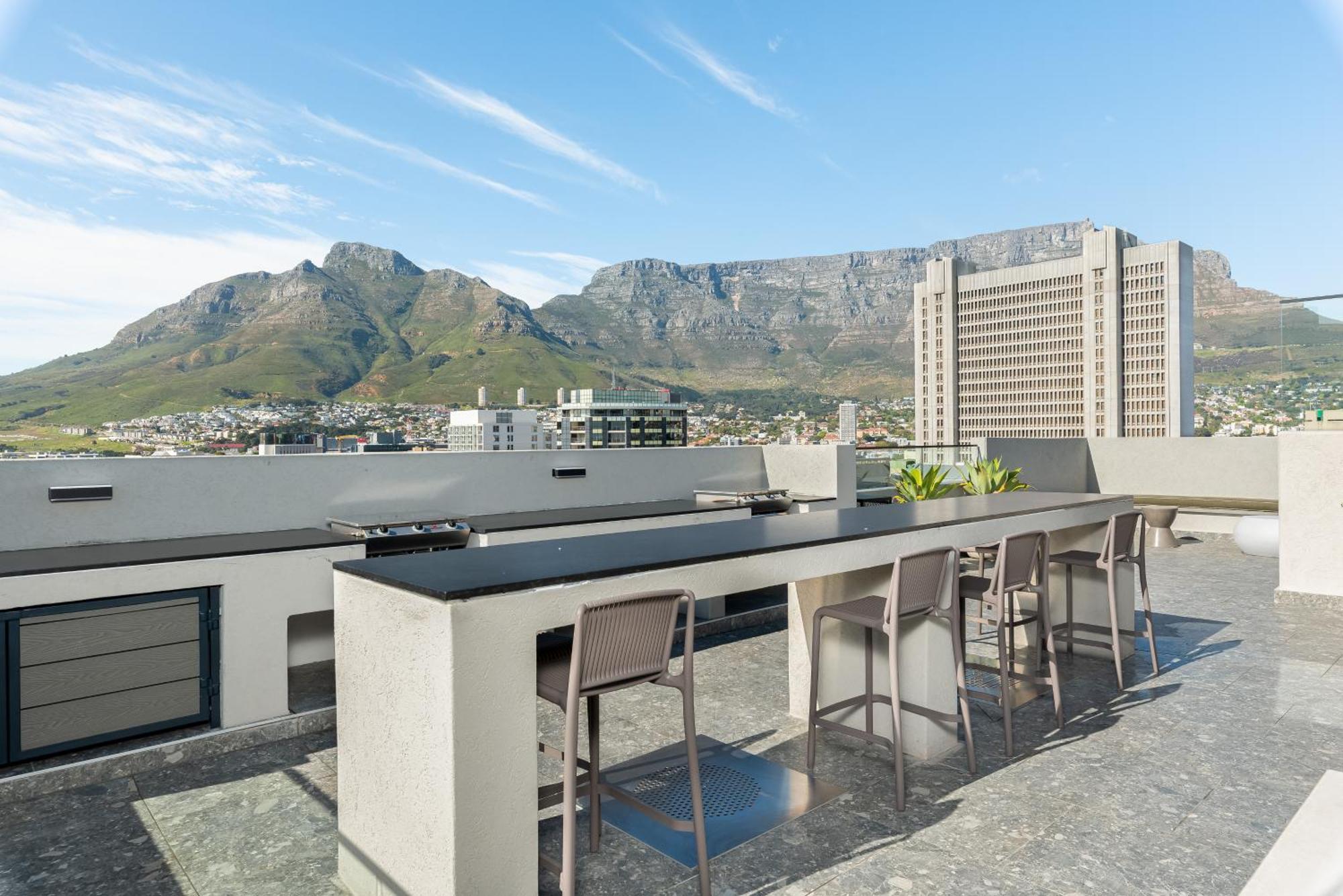 The Tokyo Aparthotel By Totalstay Cape Town Exterior foto