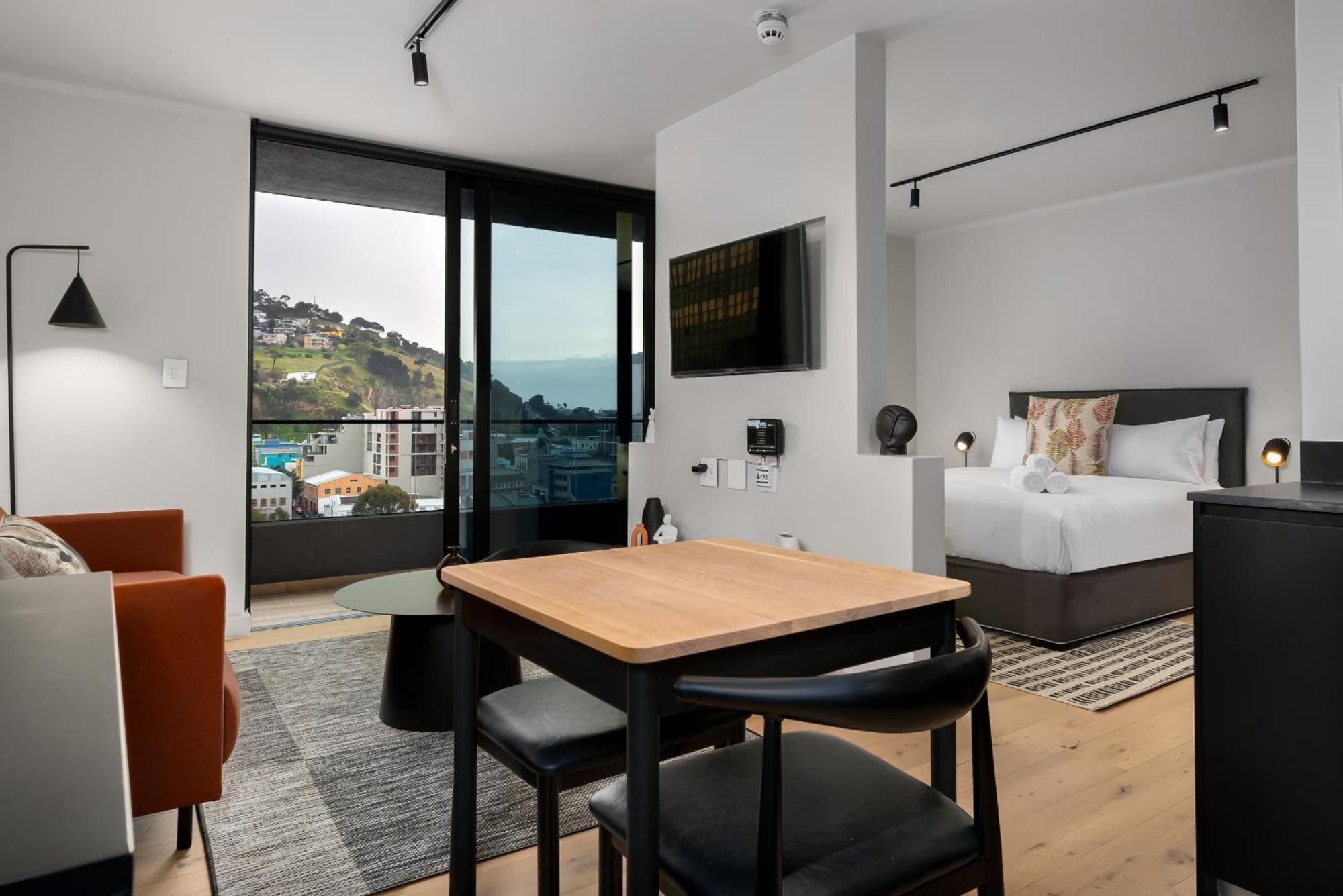 The Tokyo Aparthotel By Totalstay Cape Town Exterior foto
