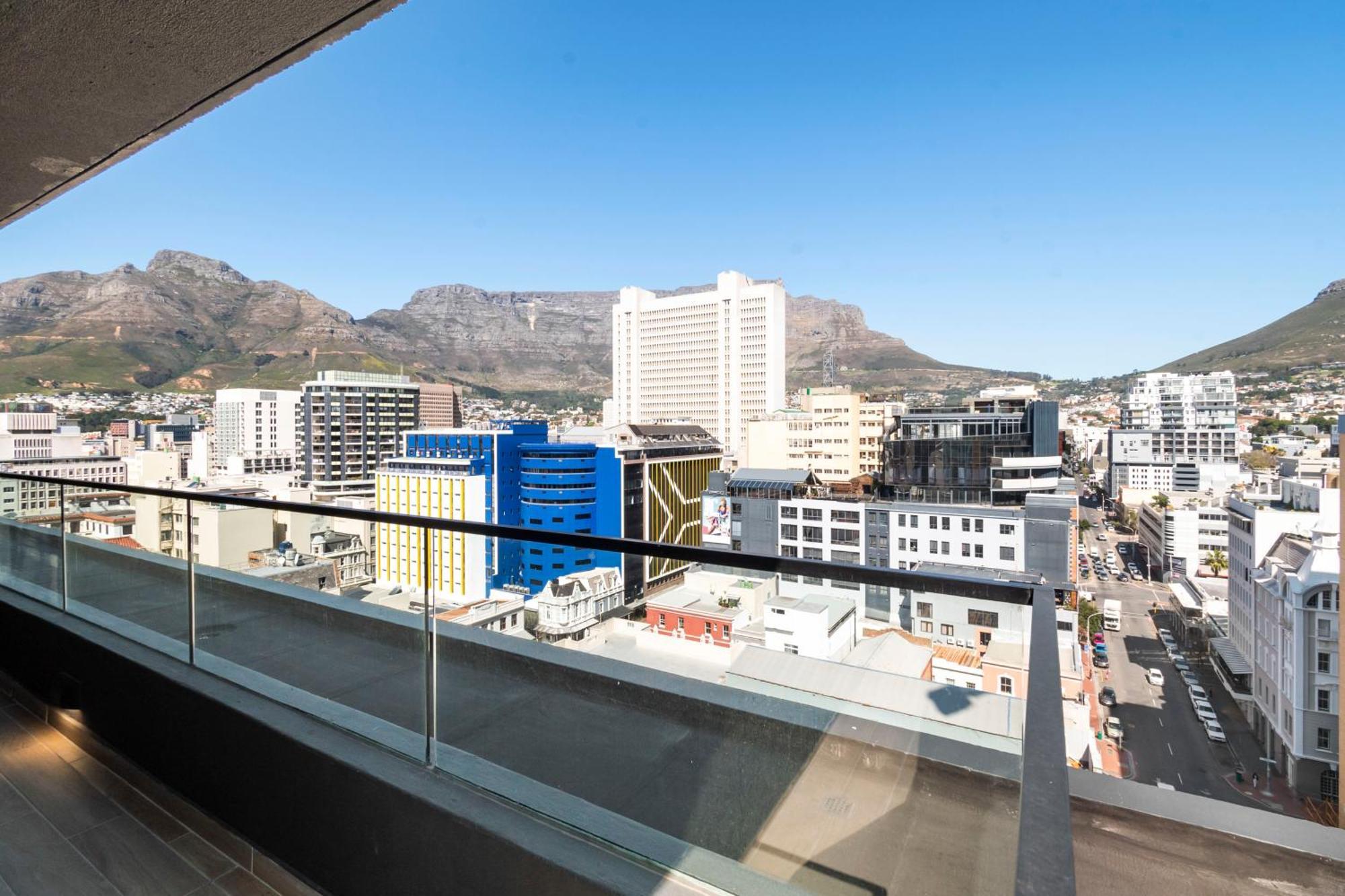 The Tokyo Aparthotel By Totalstay Cape Town Exterior foto